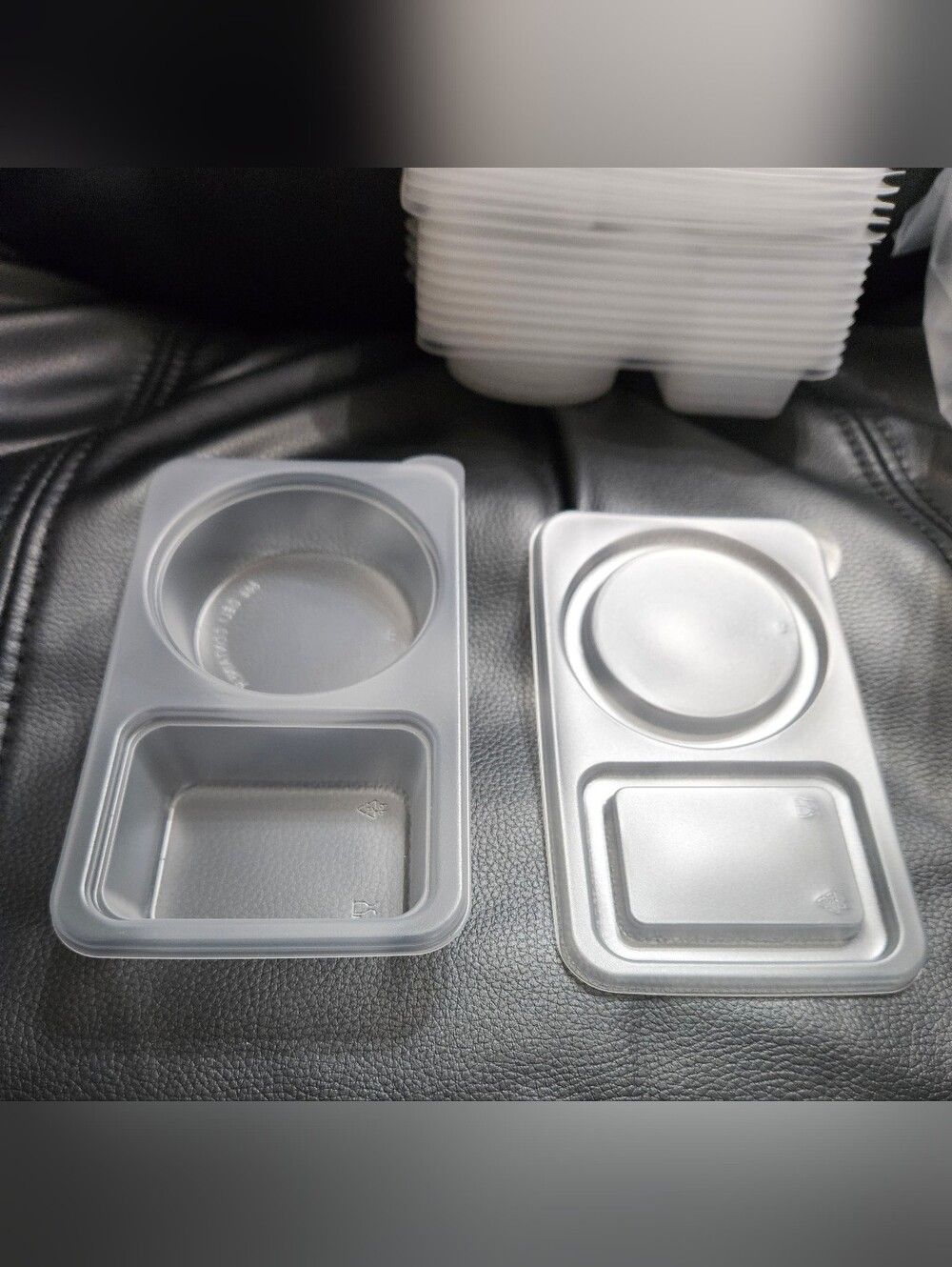 Clear Plastic Dual-Compartment Snack Tray 10 Sets - Clear